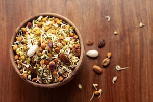 benefits of eating raw sprouts