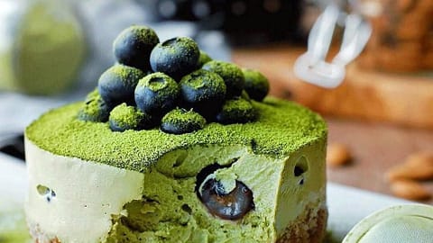 Vegan Matcha Cheesecake