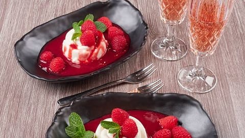 Panna Cotta with Raspberry Coulis