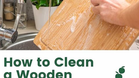Title-How to Clean a Wooden Cutting Board
