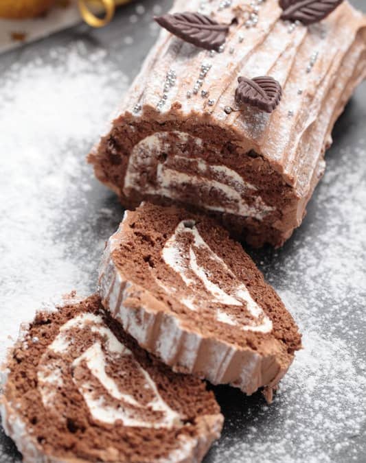 Yule Log Cake (Buche de Noel)