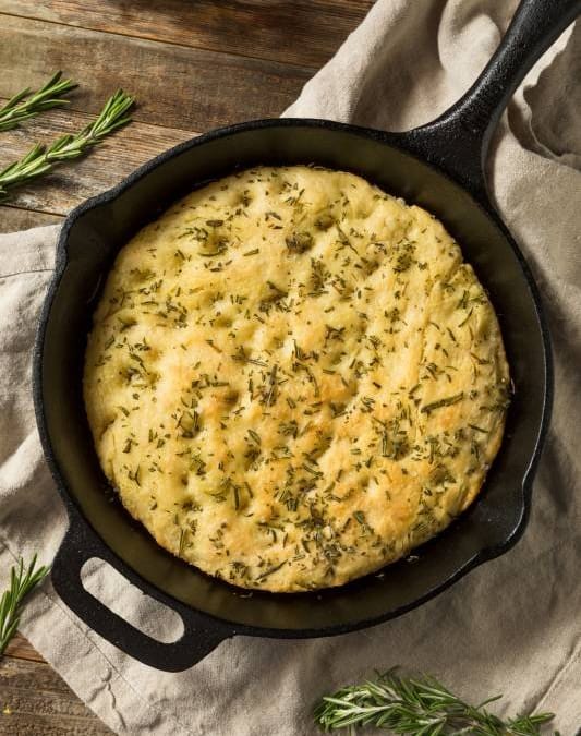 Garlic Rosemary Skillet Bread