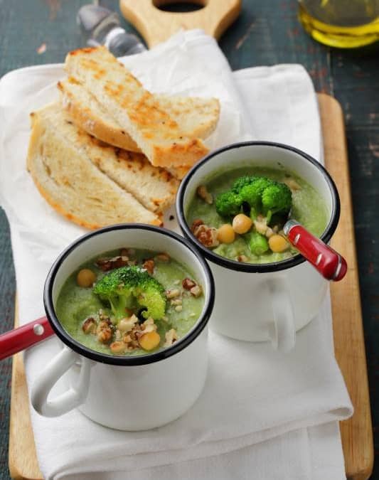 Green Broccoli Soup with Chickpeas