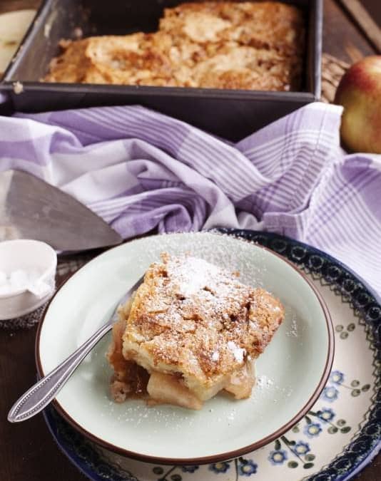 Autumn Spice Pear Cobbler