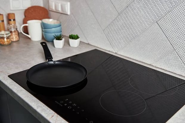 How Does Induction Cooking Work?