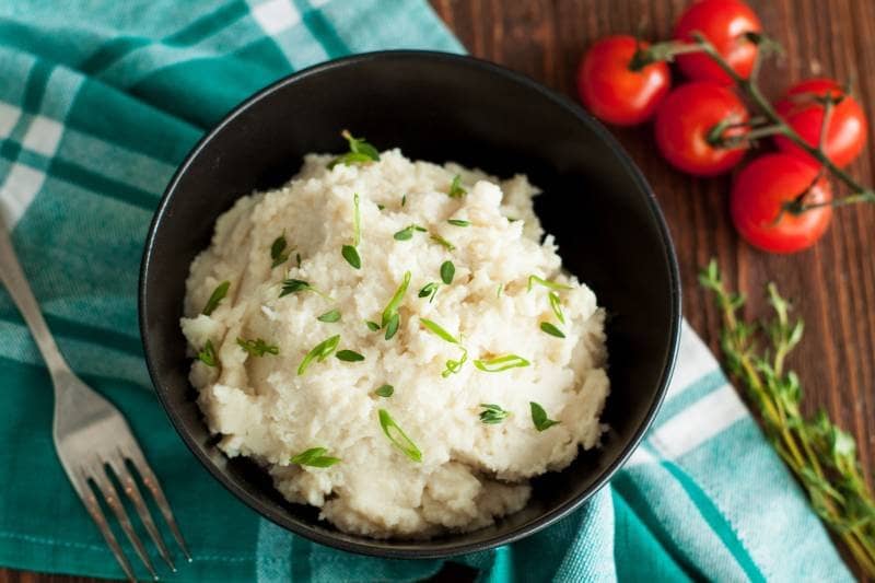 Easy Garlic Mashed Cauliflower