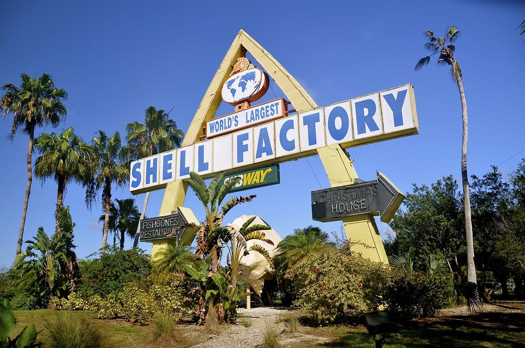 Shell Factory and Nature Park Attraction in Florida
